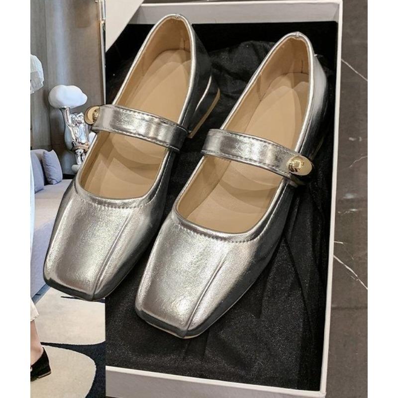 Fashionable Square-toed, Large-sized, Low-top Single Shoes for Women with Thick Heels and Riveted Breathable Shoes