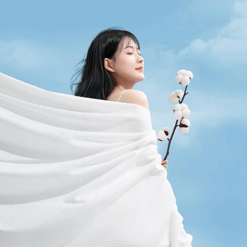 140x70cm Disposable Bath Towel Large Quick-Drying Towels Portable Travel Trip Essential Shower Washable Towels Individually Pack