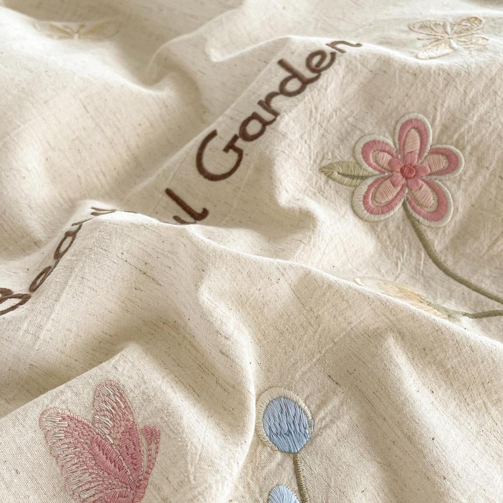 Juego de Cama de Lujo Francés Estilo Princesa de Algodón y Lino Bordado con Encaje de Cuatro Piezas con Funda Nórdica