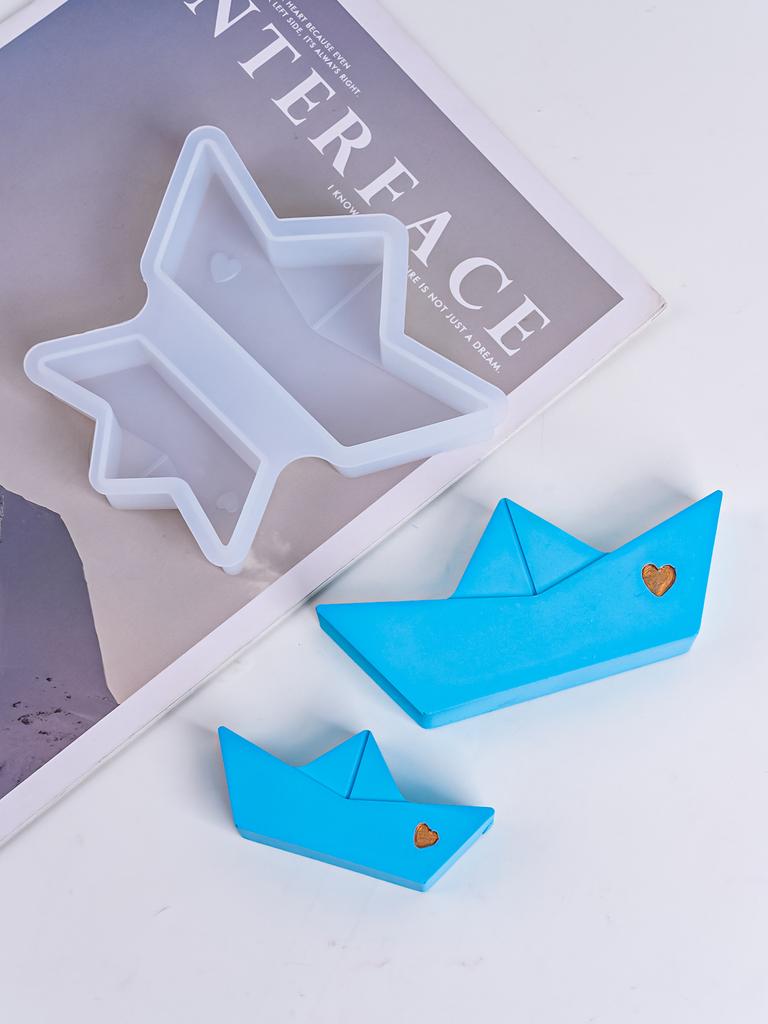 3D Commemorative Paper Boat Silicone Mold DIY Handmade Soap Scented Candle Mould Gypsum Resin Ornament Molds Home Decor Crafts