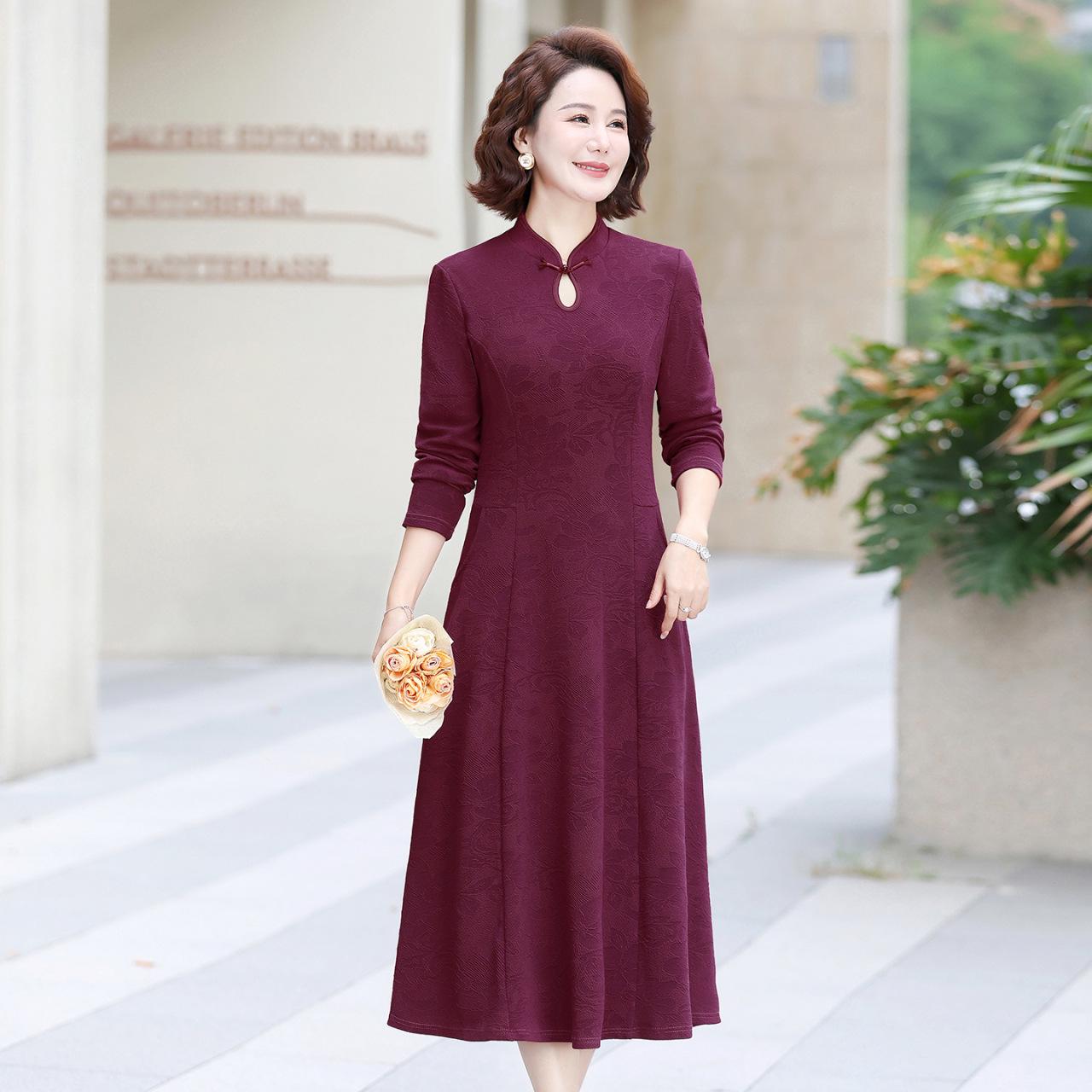 

Red Elegant Mid-Length Over-the-Knee Long Sleeve Dress for Middle-Aged and Elderly Women 5XL 70-75 kg маджента