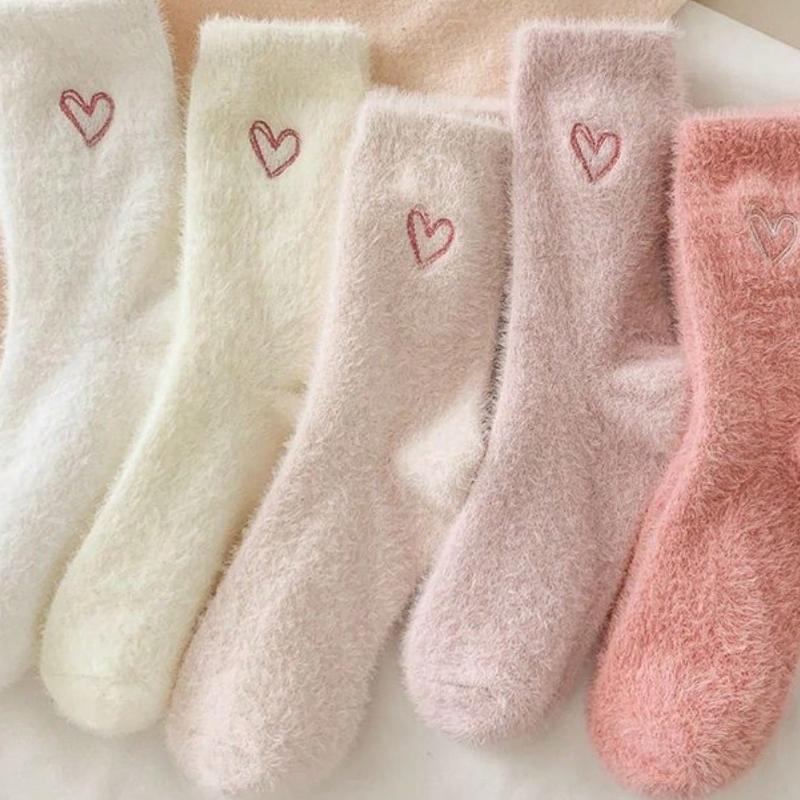 1/5 Pairs Women's Thickened Mink Socks Pink Heart Embroidery Plush Sleepwear Solid Color Warm Middle Tube Autumn Winter Home Socks