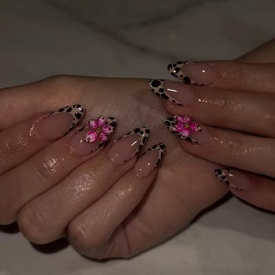24pcs Wearing Armor Fall and Winter French Leopard Print Nails Nails