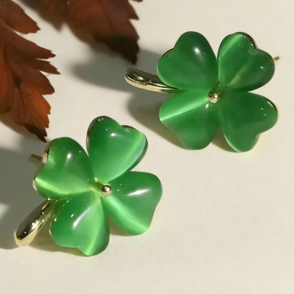 Simple Cat's Eye Stone Ear Stud Sweet Friendship Earrings Creative Four-leaf Clover Earrings  Girl