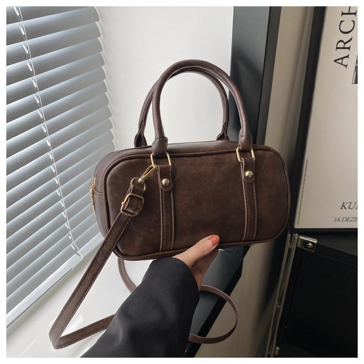 Popular Women's Bag 2024 New Korean Style Crossbody Bag Simple Vintage Bag
