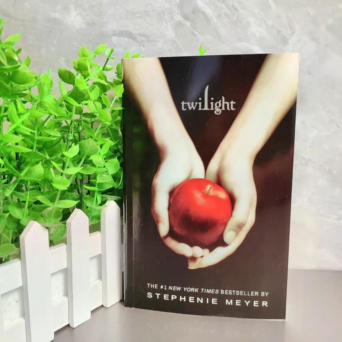Twilight Book 1: English Edition by Stephenie Meyer