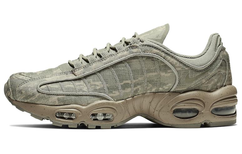 

Nike Air Max Tailwind 4 Цифровий камуфляж BV1357-001 36.5