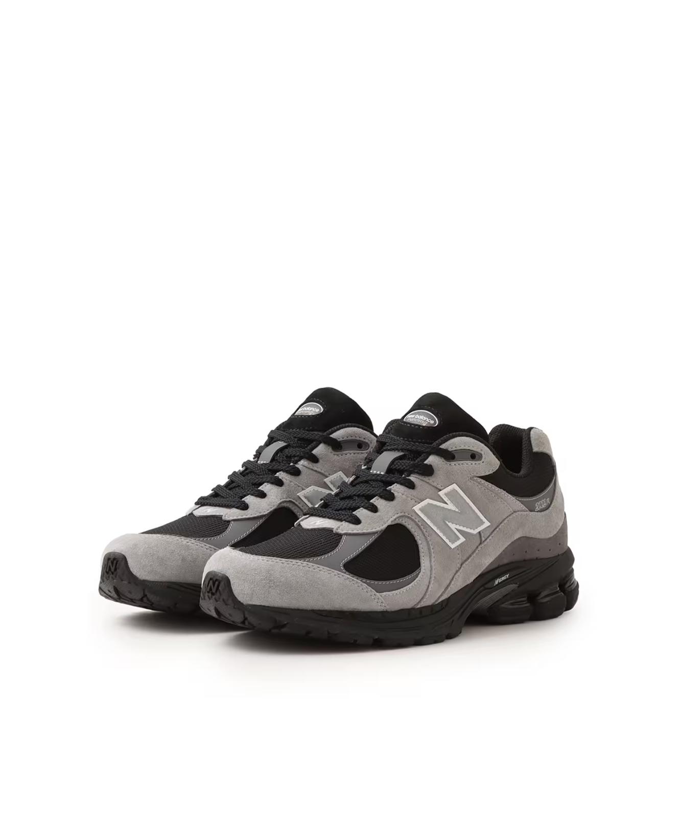 U2002RM New Balance 2002R Grey Black (Men s) 10