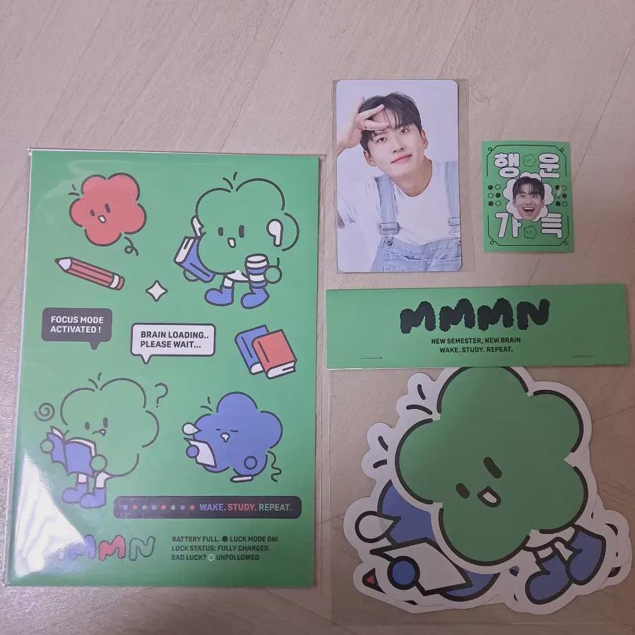 

Mimiminu Popup Store Goods Photo Cards Batch