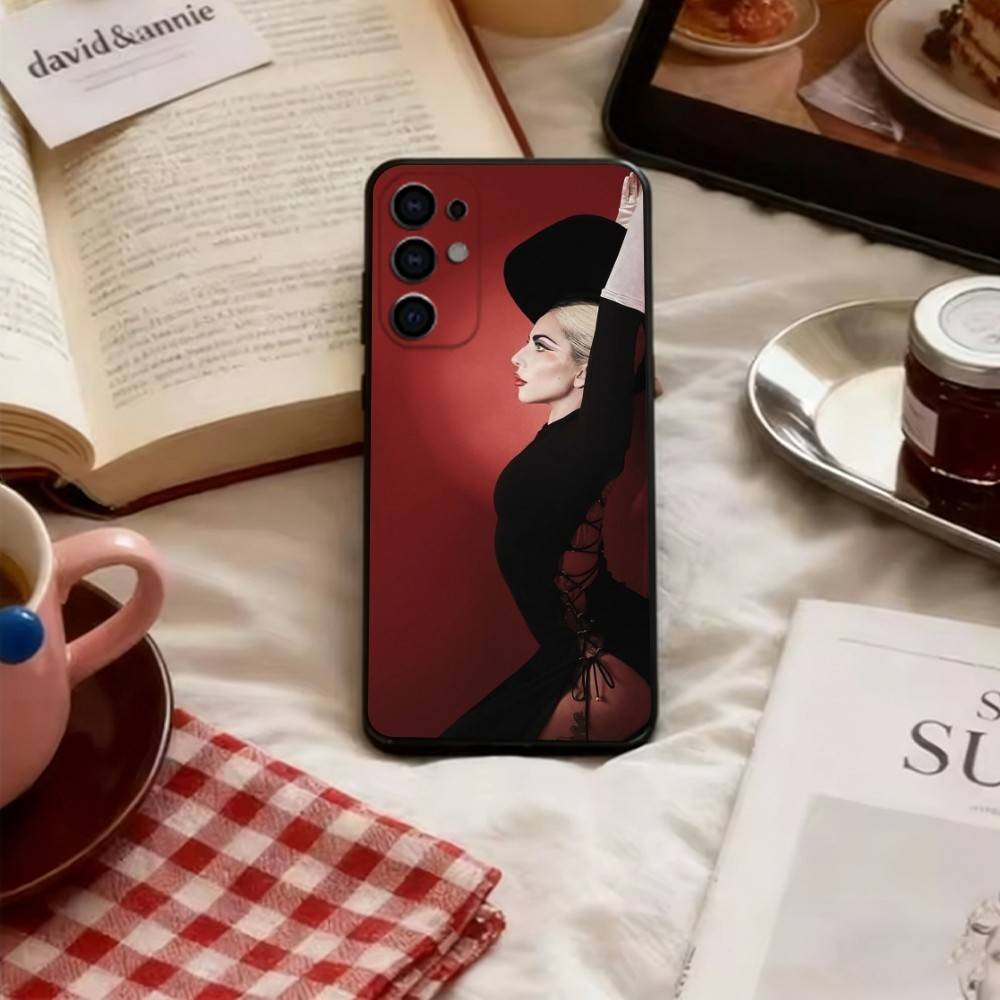 

Чехол для телефона Lady Gaga Singer для Samsung S25, S24, S21, S22, S23, S30, Ultra, S20, Plus, Fe, Lite, Note, 10, Мягкий черный чехол Samsung S22plus5G