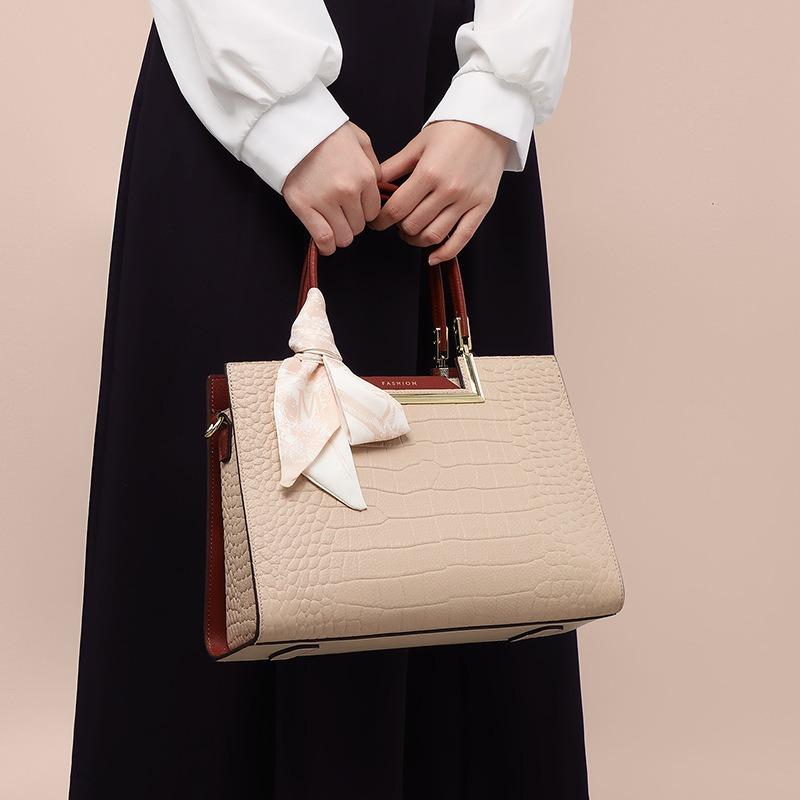 Bag Women's New Bridal Bag Wedding Bag Crossbody Premium Sense Portable Atmospheric Crossbody One Shoulder Handbag
