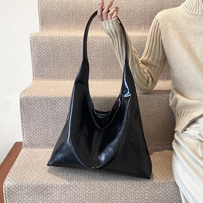 2024 Trendy Women's Versatile Large-Capacity Shoulder Tote Bag