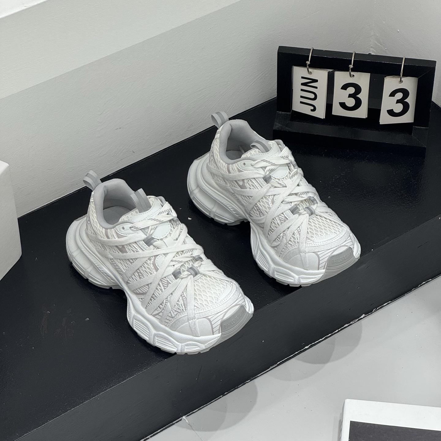 

New popular dad shoes women s feet small spider web niche design sports casual shoes 40 білий