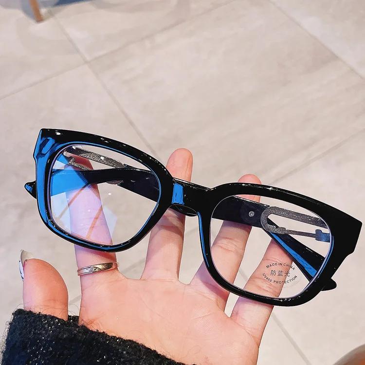 Unique Blue Square Rivet Sunglasses Women  Brand Rectangle Metal Sun Glasses Trendy Hollow Out Frame Men Shade Eyewear Uv400