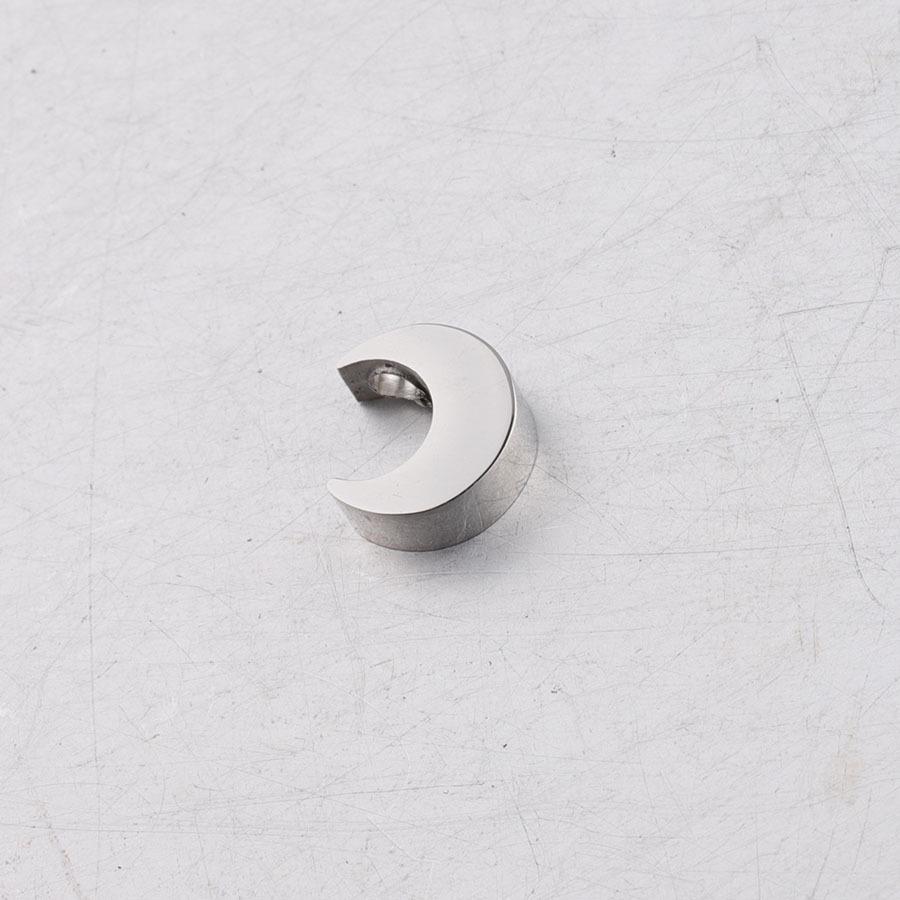 Popular Moon Titanium Steel Beads: Mirror-Finish, Fine Polished, DIY Handmade Pendants, 1.8mm Hole, 7x8mm