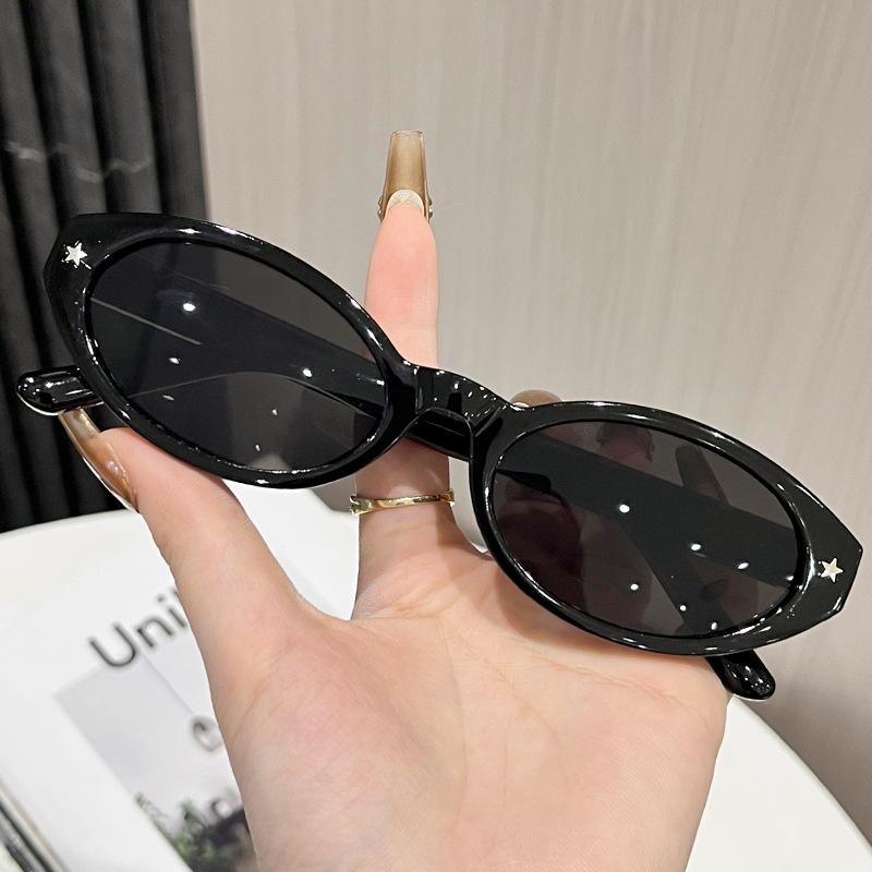 

Fashion Retro Small Frame Oval Sun Glasses Women Rectangular Sunglasses Sets UV400 Style Glasses Style Eyeglasses Unisex 1PC