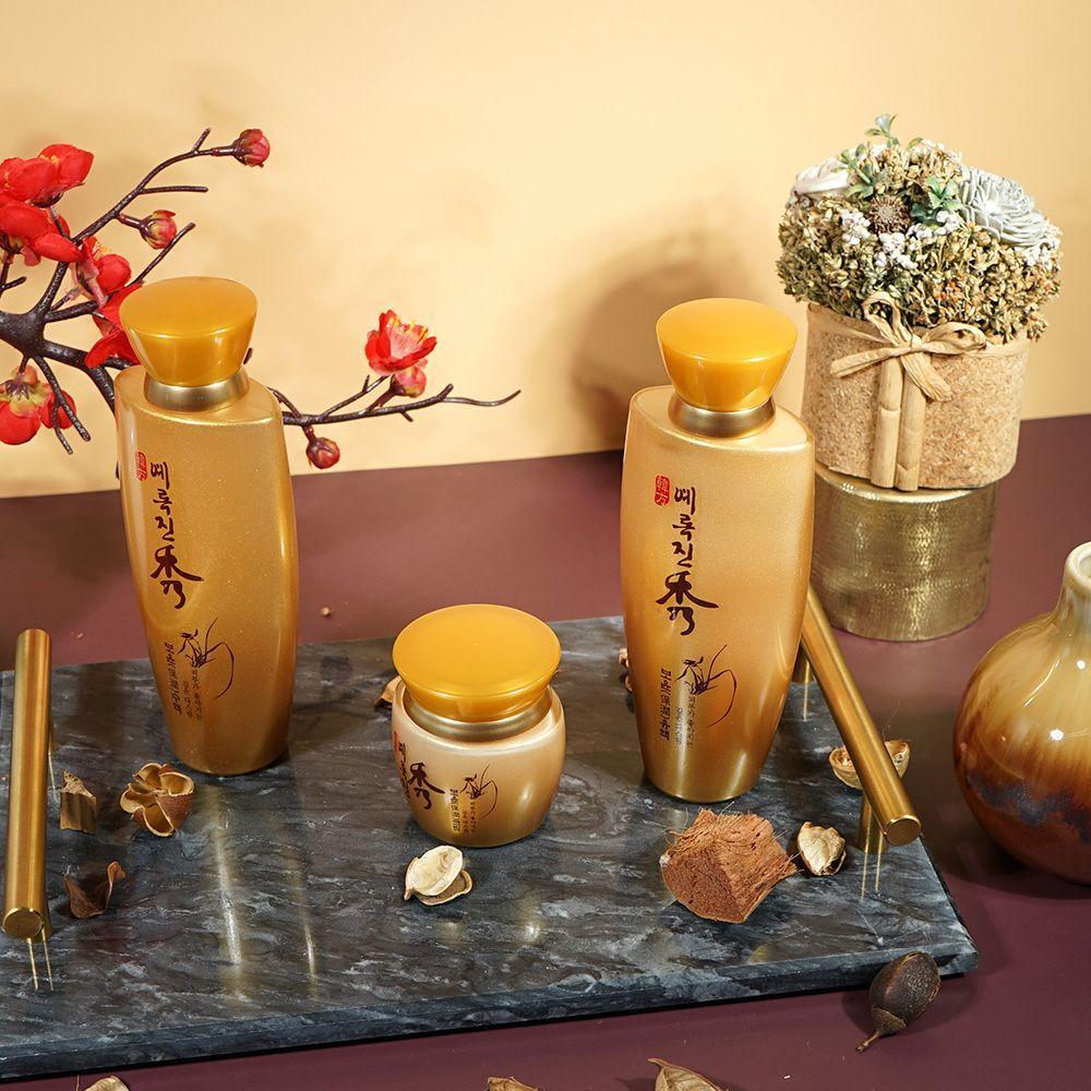 

Экстракт Eoseongcho FGDUSMSR Уставшая кожа Женская базовая линия 1+Лосьон 1+Крем 1