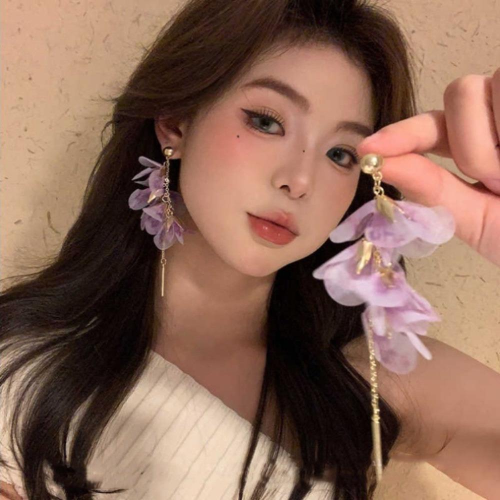 Romantic Charm Pink Purple Mesh Yarn Flower Gold Color Chain Tassels Dangle Earrings for Women Sweet Vacation Jewelry Accessory