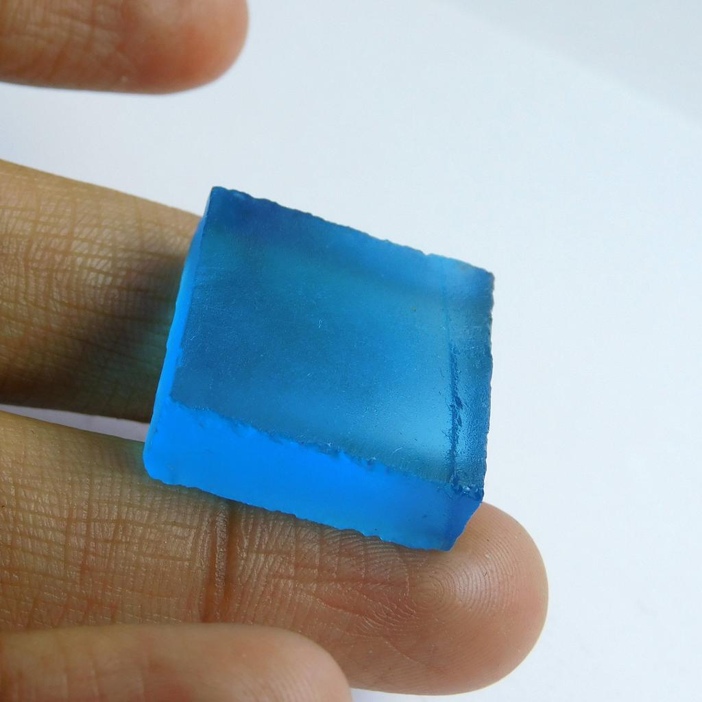 Natürlicher Saphir 37,25 ct Blau Ungeschliffen Roh ZERTIFIZIERT Aus der Erde Abgebaut Loser Edelstein