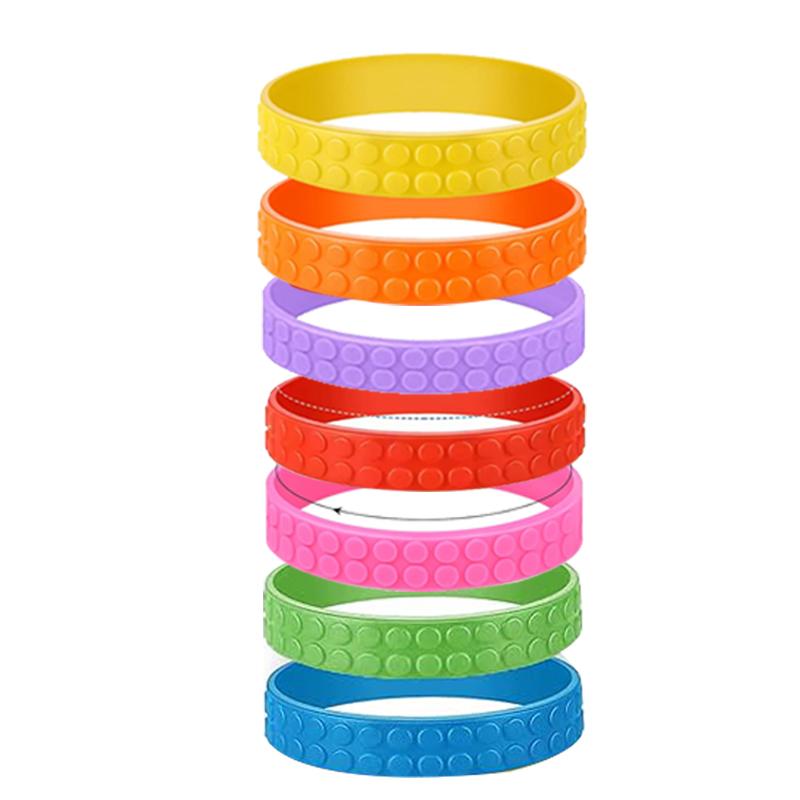 Pulseras de Bloques de Construcción 14/28 Piezas Recuerdos de Fiesta Infantil Pulseras de Goma Elásticas de Colores para Niños y Niñas - Divertidos Regalos de Fiesta de Cumpleaños