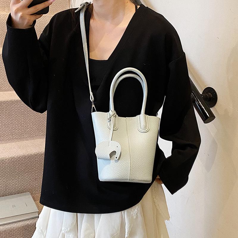 Fashion Bag Women's New Solid Color Versatile Shoulder Messenger Bag