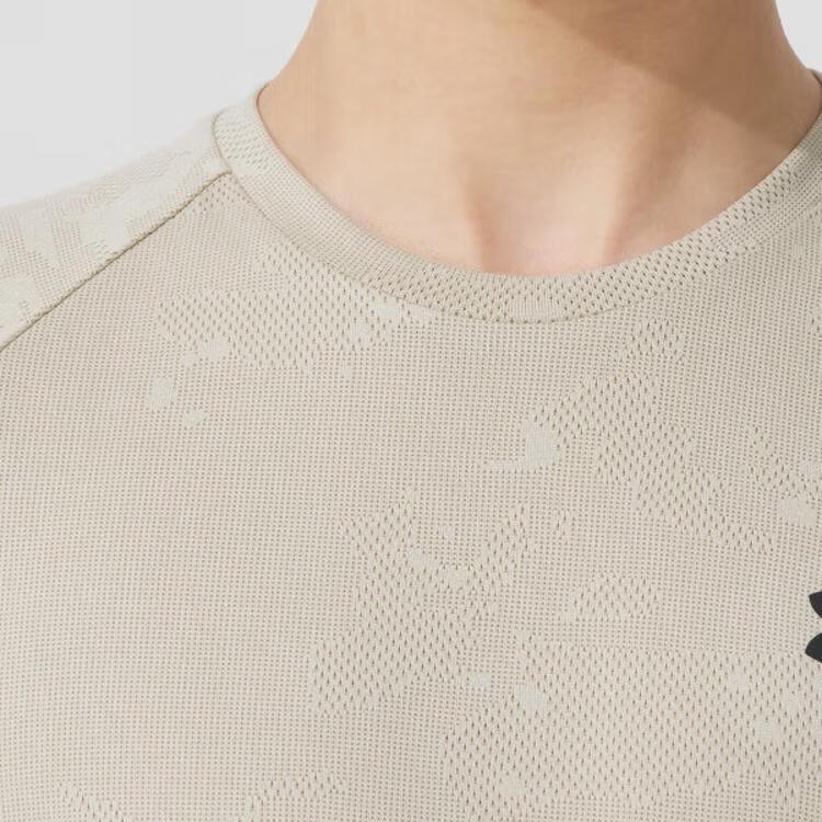 Under Armour Soft Comfortable Breathable Short Sleeve T-Shirt Men Tops 1390430-289