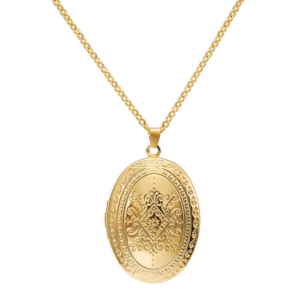 A romantic vintage oval carved photo frame pendant necklace openable photo box necklace suitable for women men wedding jewelry