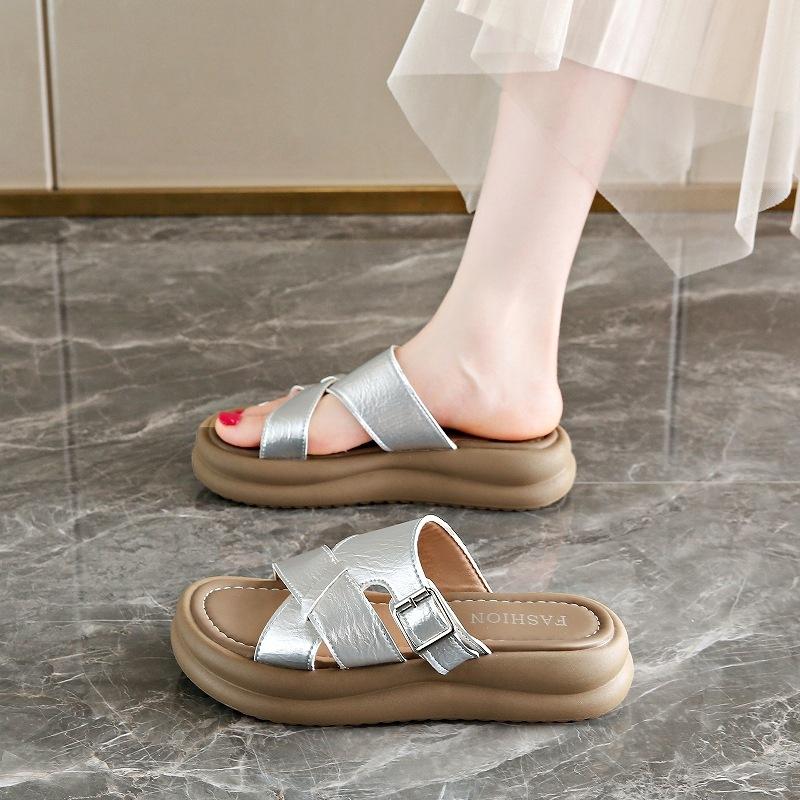 Cross-strapped thick-soled heightening slippers for women to wear retro fashion muffin sandals soft-soled beach slippers with skirts