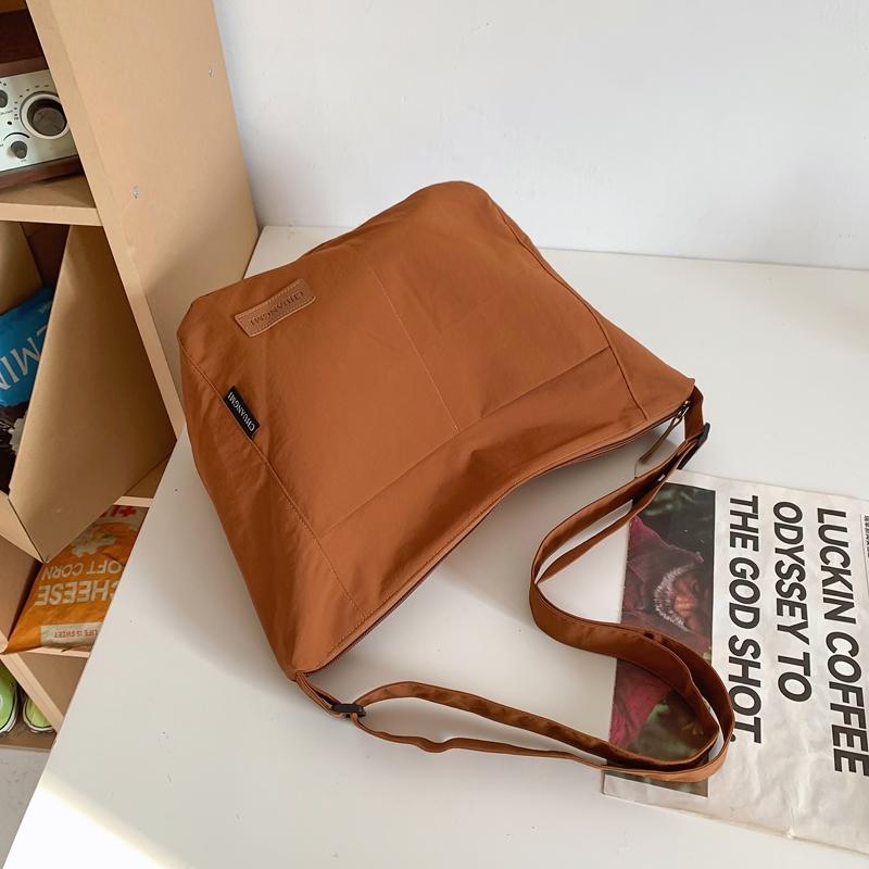 Men's Shoulder Bag Women's Lightweight Large Capacity Crossbody Bag