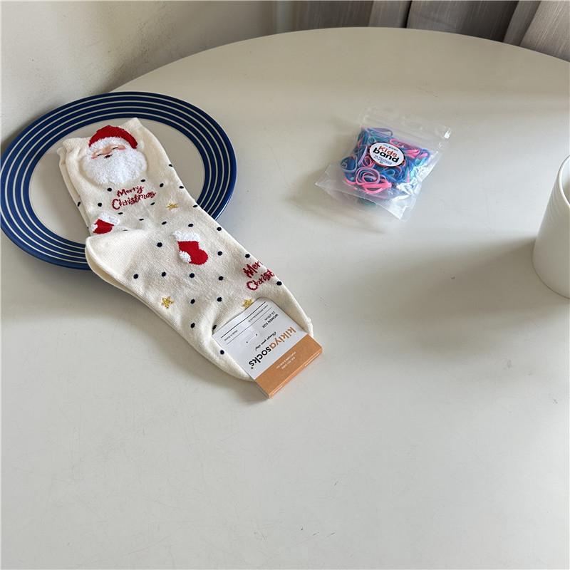 Spring, autumn and winter cartoon Christmas women s mid-tube cotton socks One size fits all бежевый