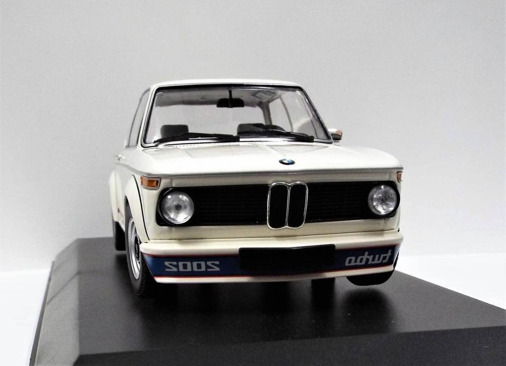 PMA1/18 BMW 2002 Turbo 1973 White (Product No. 155 026200) Die-cast Miniature Car