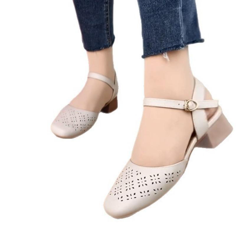 Summer new thick heel women's shoes front bag empty one-word buckle casual old single sandals