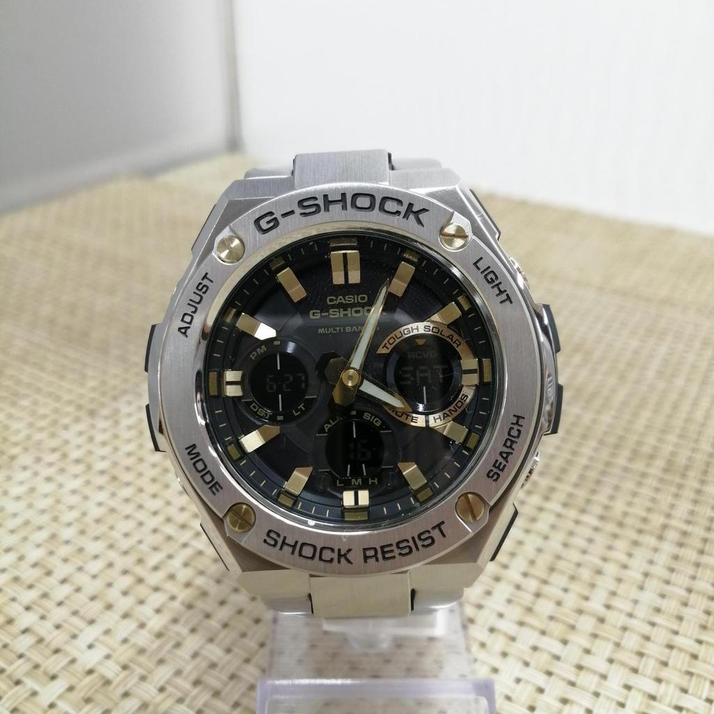 Used CASIO GST-W110D G-SHOCK