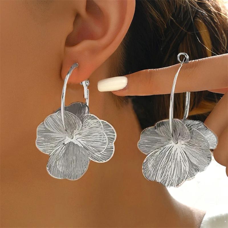 Vintage Gold Color Double Layer Hollow Flower Hoop Earring for Women Exaggerate Metal Big Petal Earring Party Daily Wear Jewelry