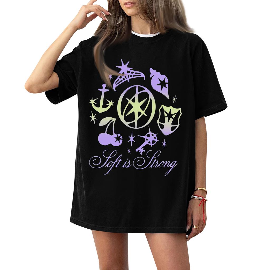 Dam T-shirt med tryck och rund hals och korta ärmar