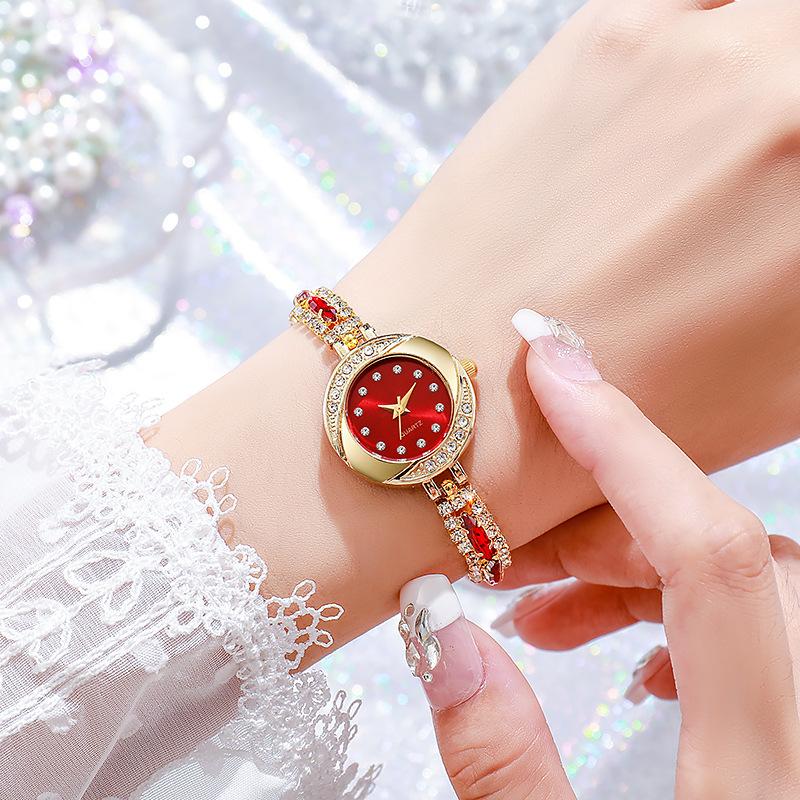 Женский кварцевый наручный браслет-ремешок для часов со стразами, часы-браслет для девочек, подарок красный