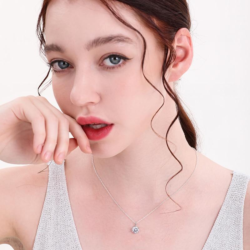 Women's D-color Moissanite Necklace 925 Sterling Silver Chain Exquisite Jewelry 2.0 Carat VVS1