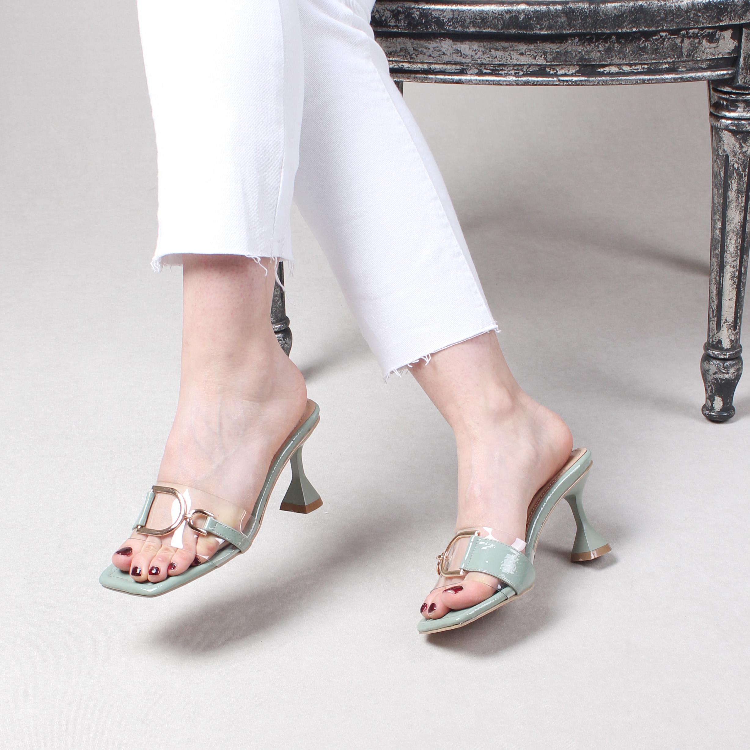 

Женские тапочки с зеленой пряжкой, удобные повседневные тапочки Летний сезон 2021 г.