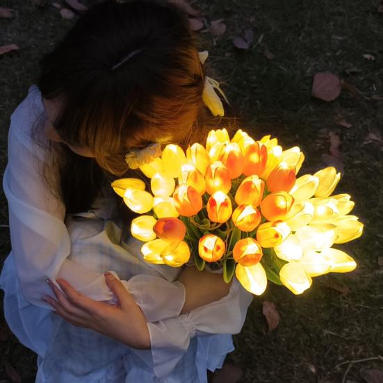 10/15Pcs Tulip Flower Night Light with Bendable Stems LED Bouquet for Home Decor Warm Glow Bedside Lamp for Bedroom Wedding Romantic Gift for