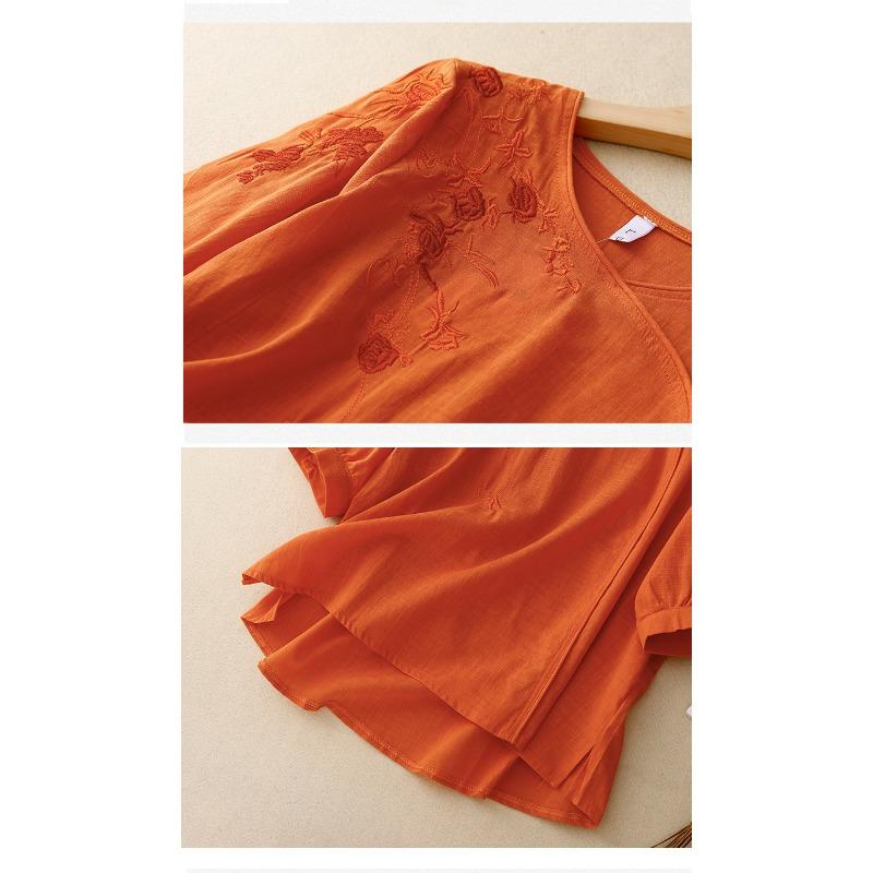 New Summer Style 700-quarter Sleeve Embroidered Shirt for Women's Literary Retro Loose Embroidered Cotton and Linen Top