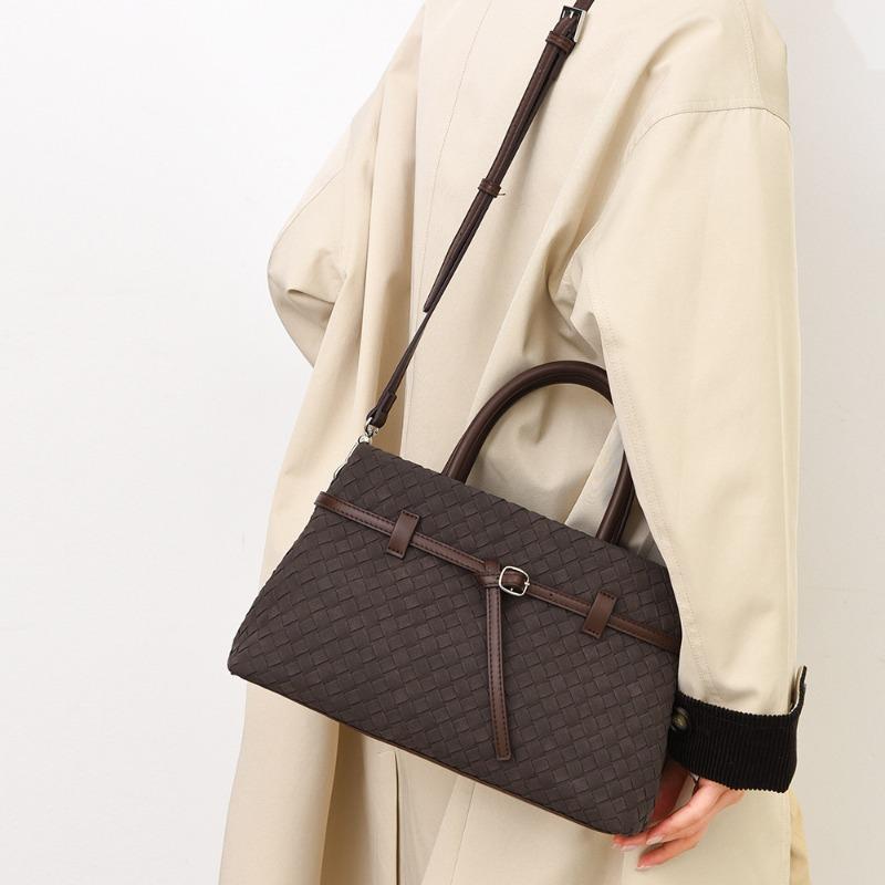 Women's Handbag Matte Bag New Handmade Woven Bag Fashionable Large Capacity Shoulder Bag Women