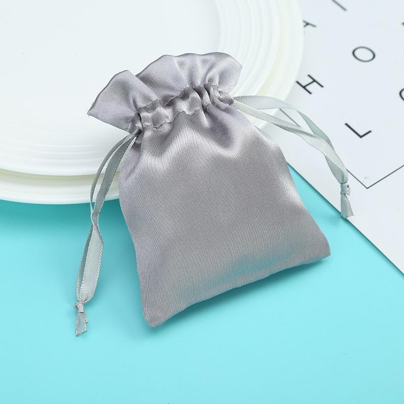 Sacchetto con coulisse in raso finto, pochette in raso, sacchetto porta gioielli e accessori