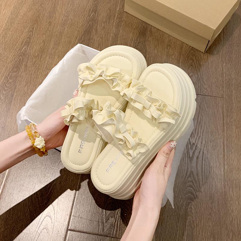 French beautiful thick-soled slippers women's summer outer wear high-end feeling with skirt sandals small height-increasing slope heel cool slippers