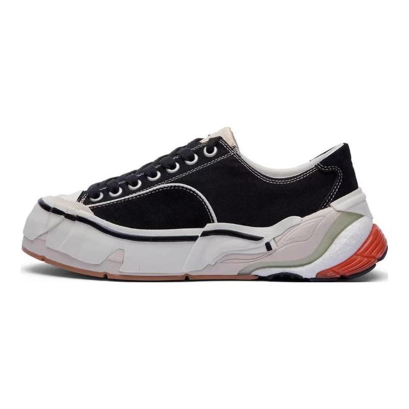 Li-Ning Wuji Women s Low-Top Skate Shoes Black White AZGT038-1 38
