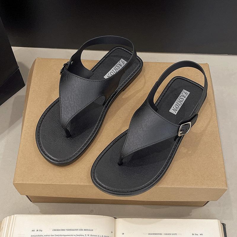 Light luxury and comfortable French retro flat-soled sandals, light summer new sandals, soft soles are not tired