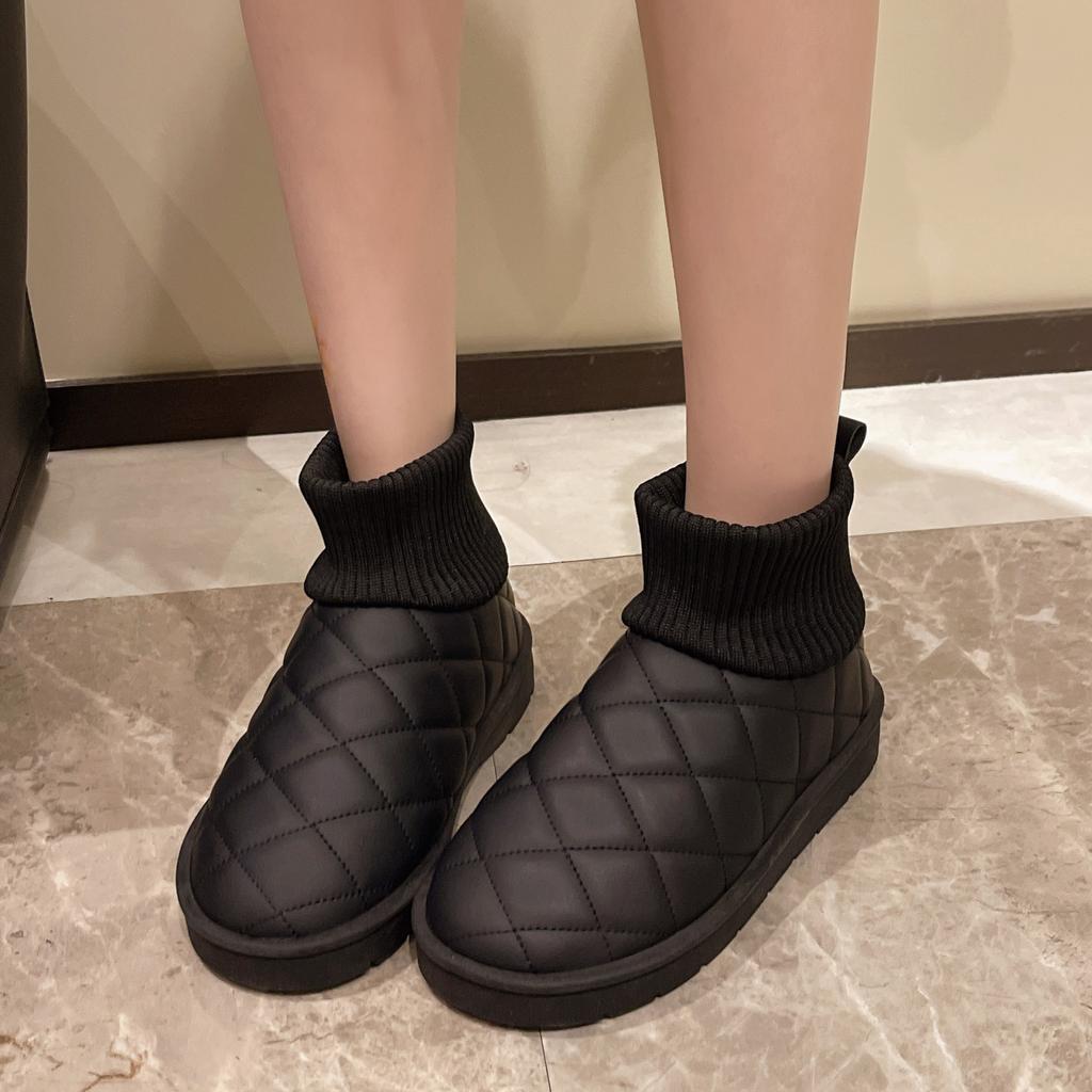 Snow Boots Women's Winter 2025 New Velvet Warm Elastic Women's Medium Boots White Short Bread Cotton Shoes