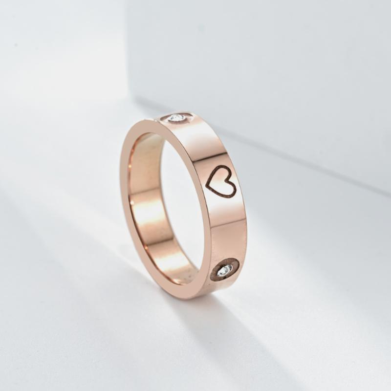 Hot Selling Stainless Steel Fashion New Love Diamond Couple Rings for Women Men Valentine Day Gifts Size 5-11