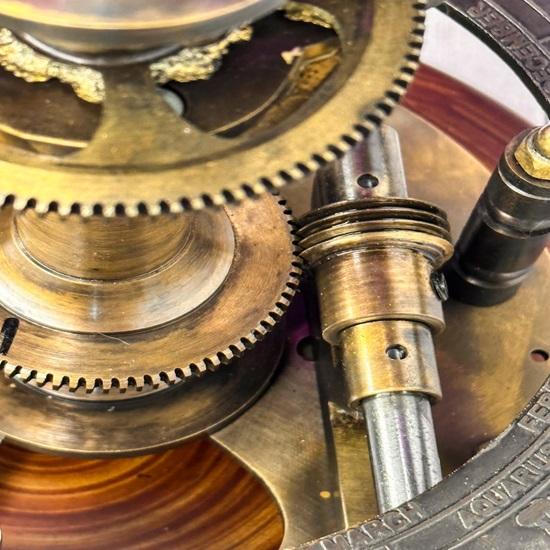 Orrery aus Messing, 43,18 cm, mechanisches Retro-Modell des Sonnensystems, nautische Sonne, Erde und Mond, Orrery mit Holzsockel