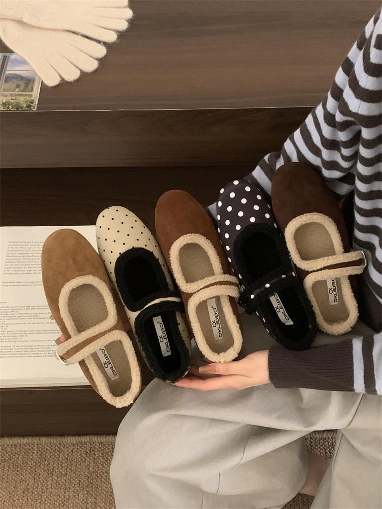 2025 autumn and winter new retro round head fashion plush one-word buckle single shoes women's plush warm soft-soled flat-soled single shoes