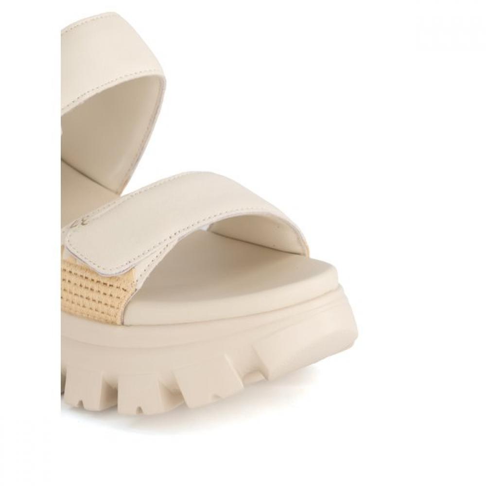 Staccato Women Platform Sandals Kketjjang7 Ebk67offwit